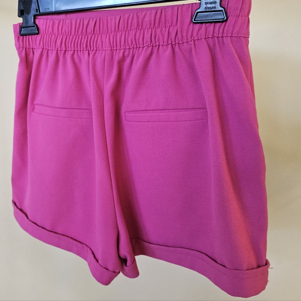 Small shorts - Picture 2 of 2